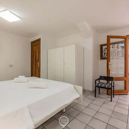 Dessi - Exclusive Retreat At Holiday home Is Molas