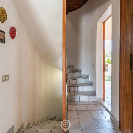 Dessi - Exclusive Retreat At *
